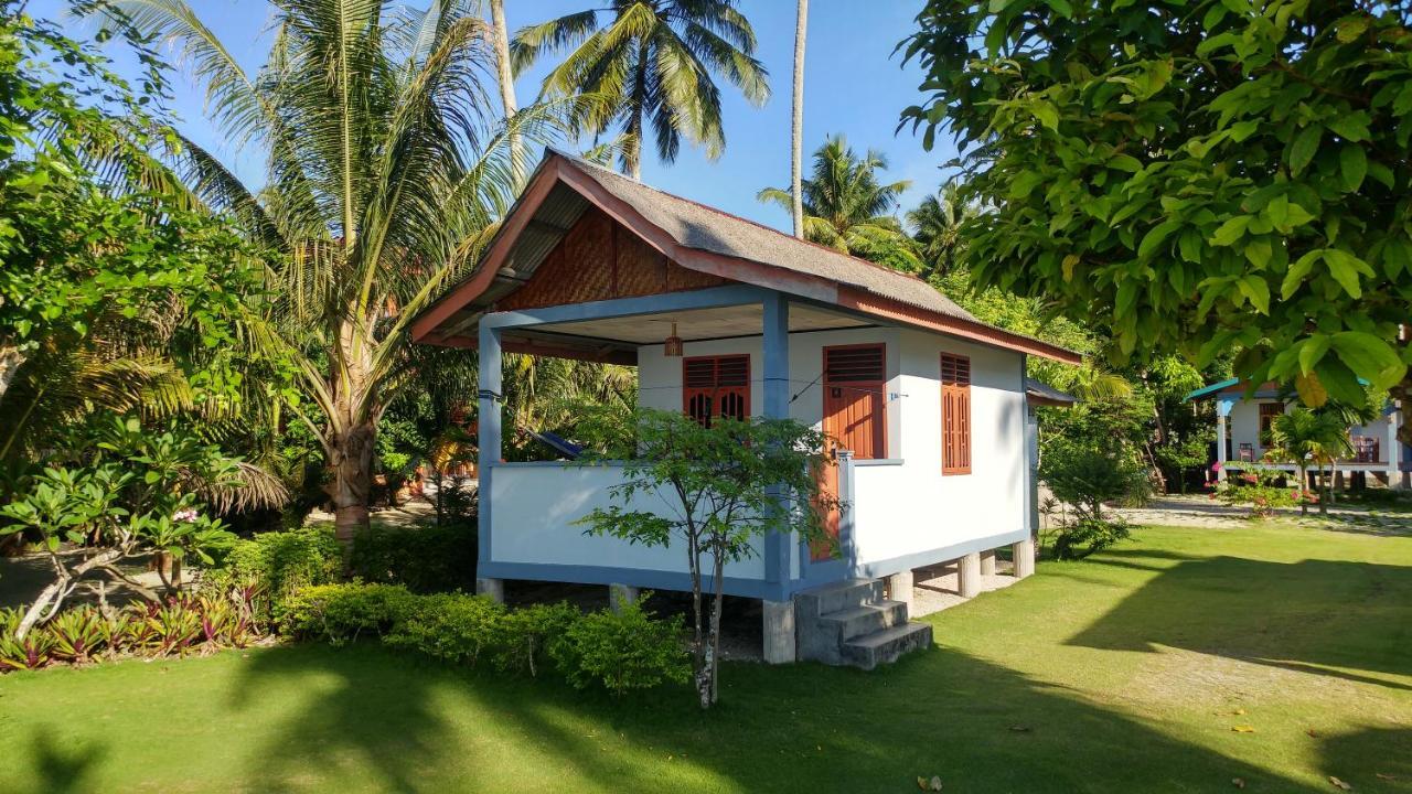 New Raya - Nias Beach Bungalows Lagudri 外观 照片